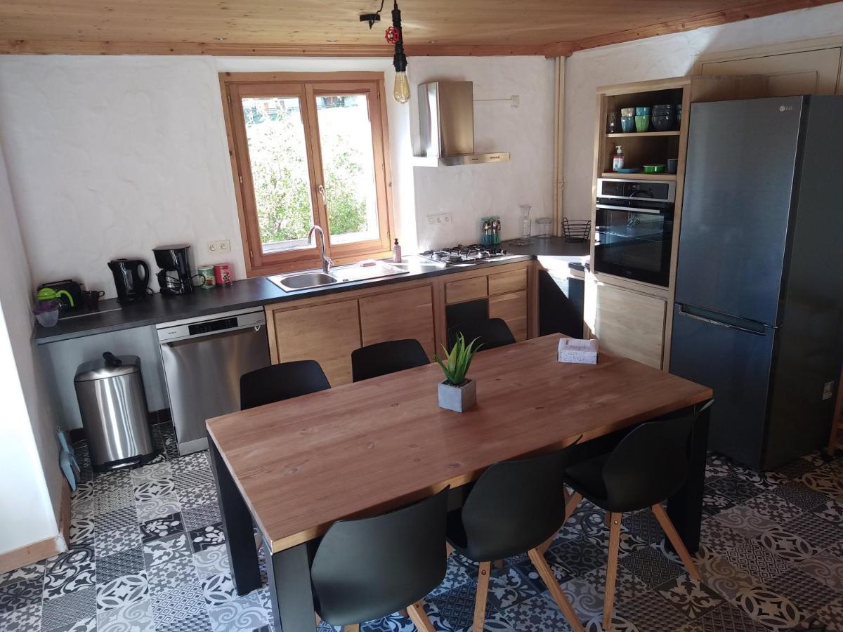 Tres Bel Appartement Dans Une Maison Avec Spa Seez Exterior photo
